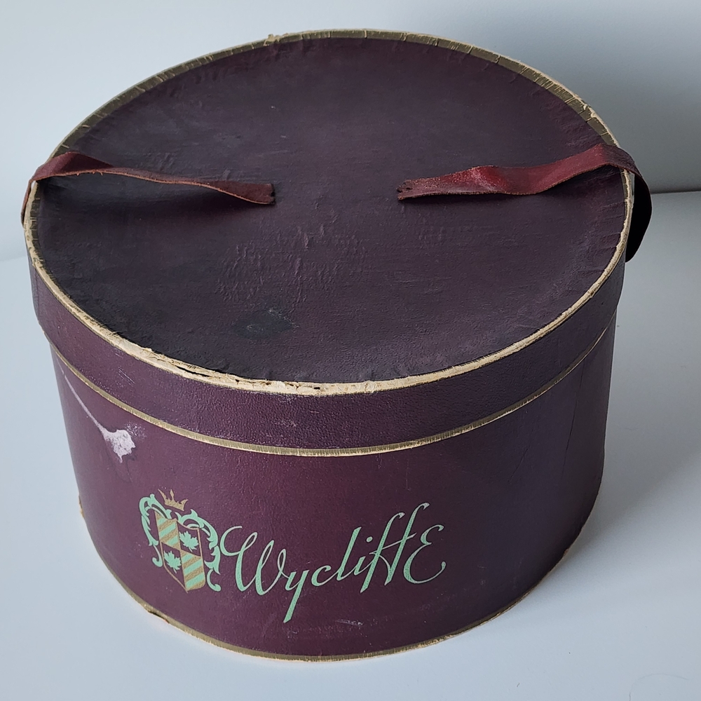 Wycliffe Vintage 1940's Hat Box Large Oval Maroon‎ Brown Cardboard Storage Crest